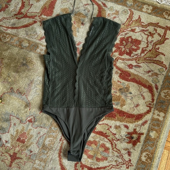 Zara Olive Green Lace Bodysuit - Picture 2 of 4